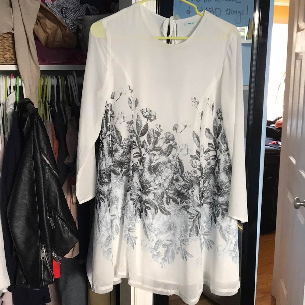 Chiffon dress with flower pattern